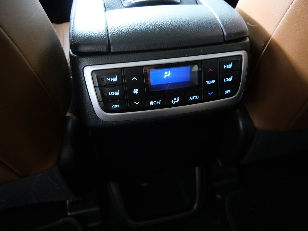 Used 2019 Toyota Highlander Limited Platinum AWD/4WD image 21