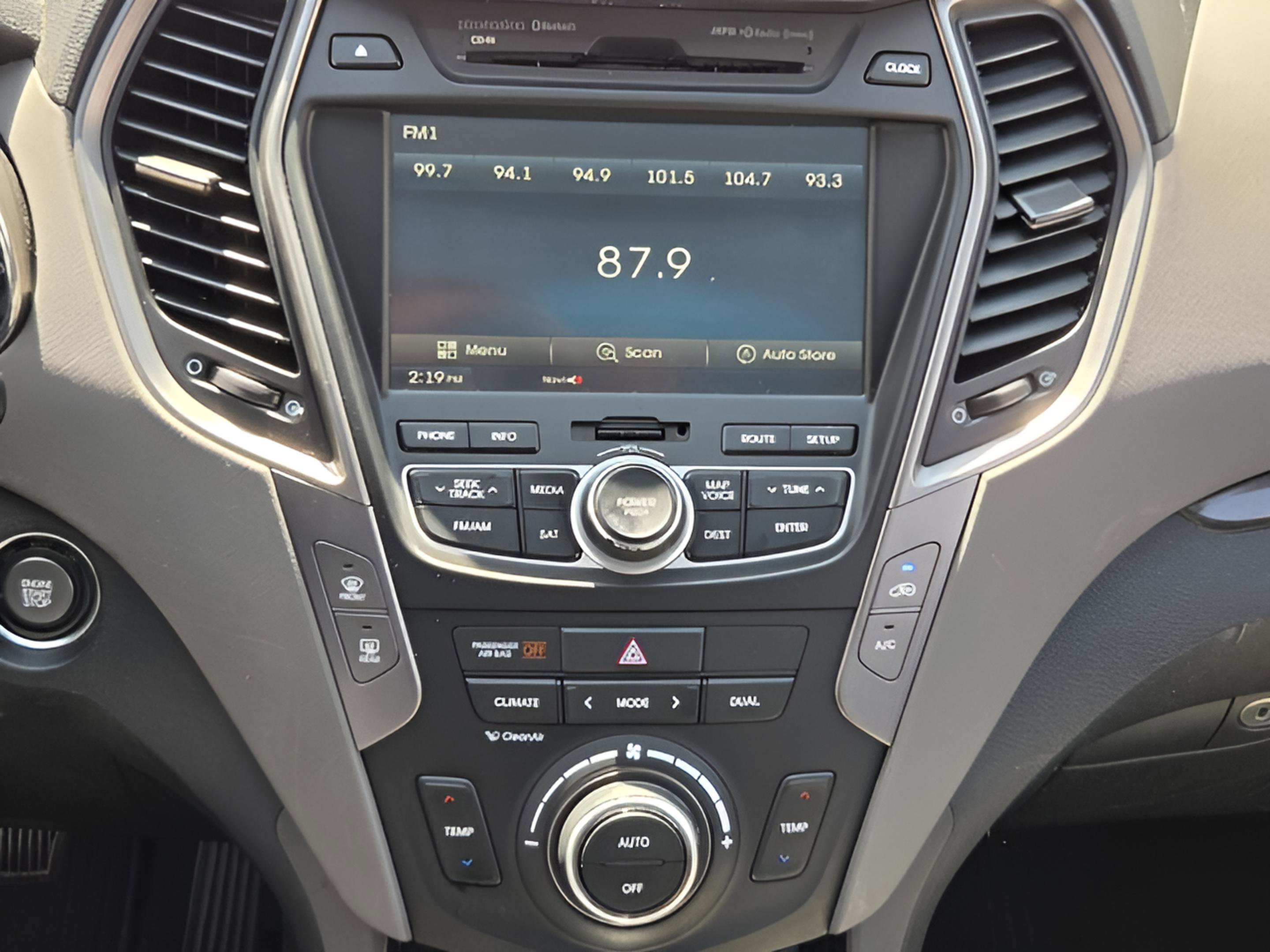 Used 2014 Hyundai Santa Fe Sport w/ Technology Package 04 image 13