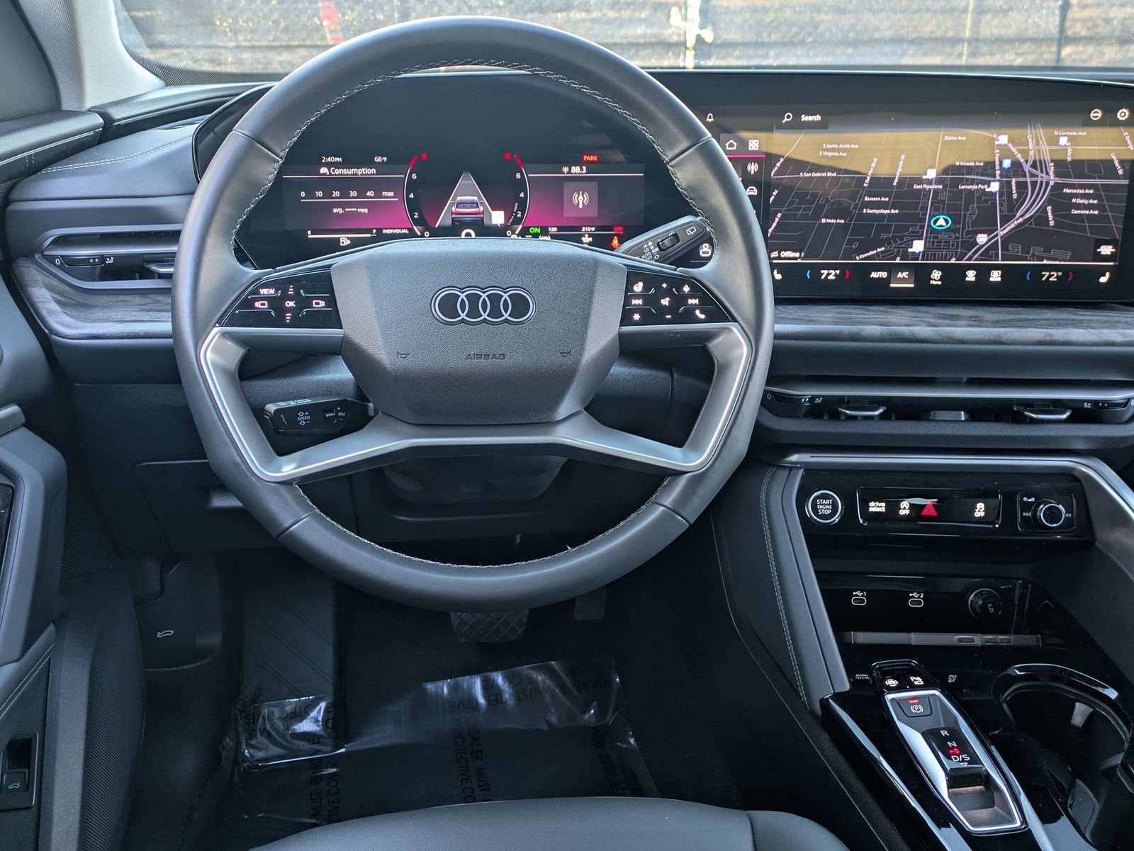 Used 2025 Audi Q5 Premium w/ Convenience Package image 8