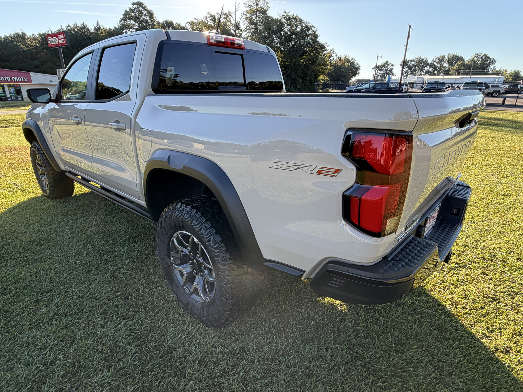 New 2026 Chevrolet Colorado ZR2 AWD/4WD image 18