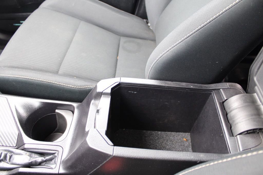 Used 2015 Toyota RAV4 XLE image 39