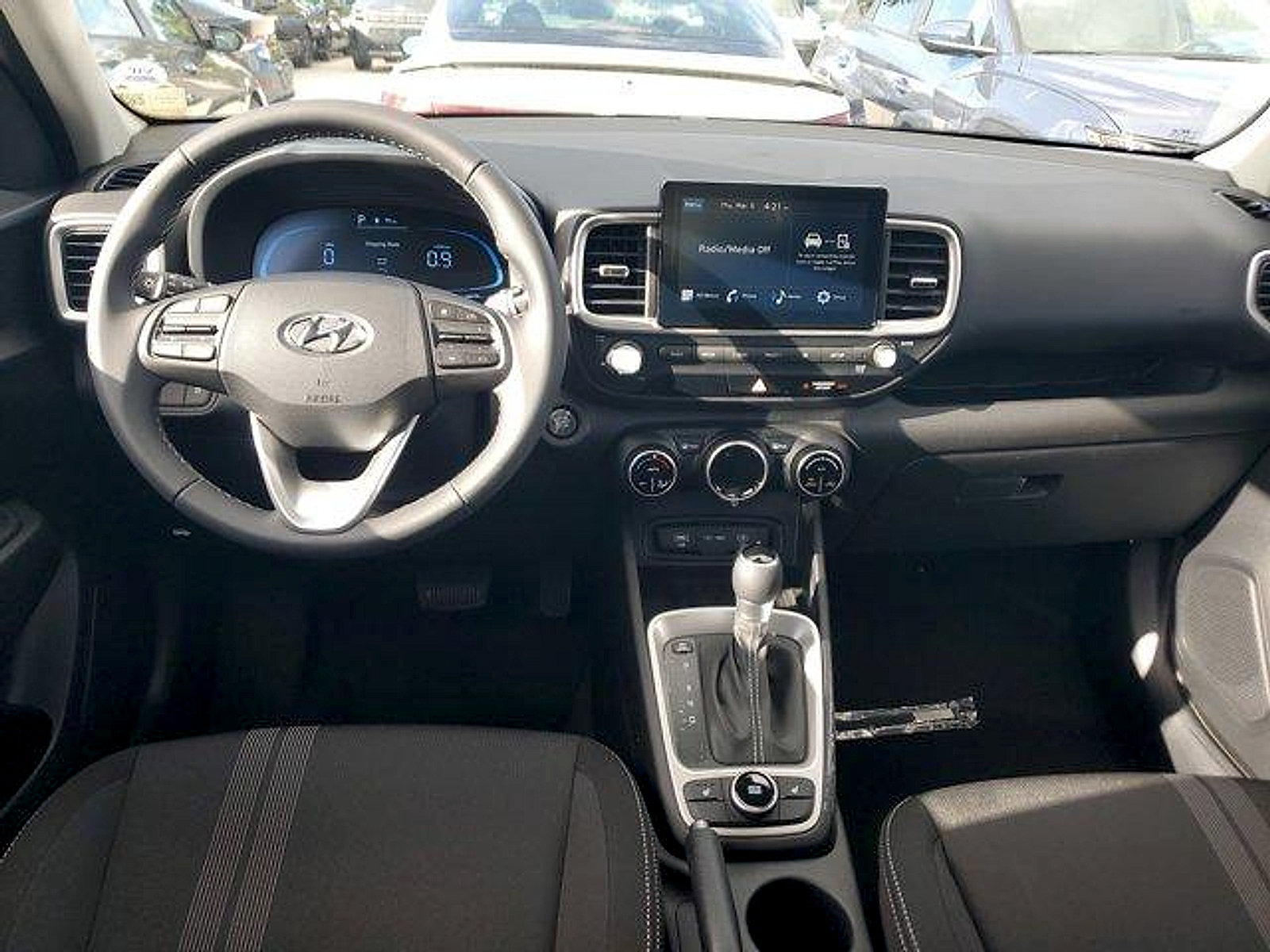 New 2026 Hyundai Venue SEL FWD image 7