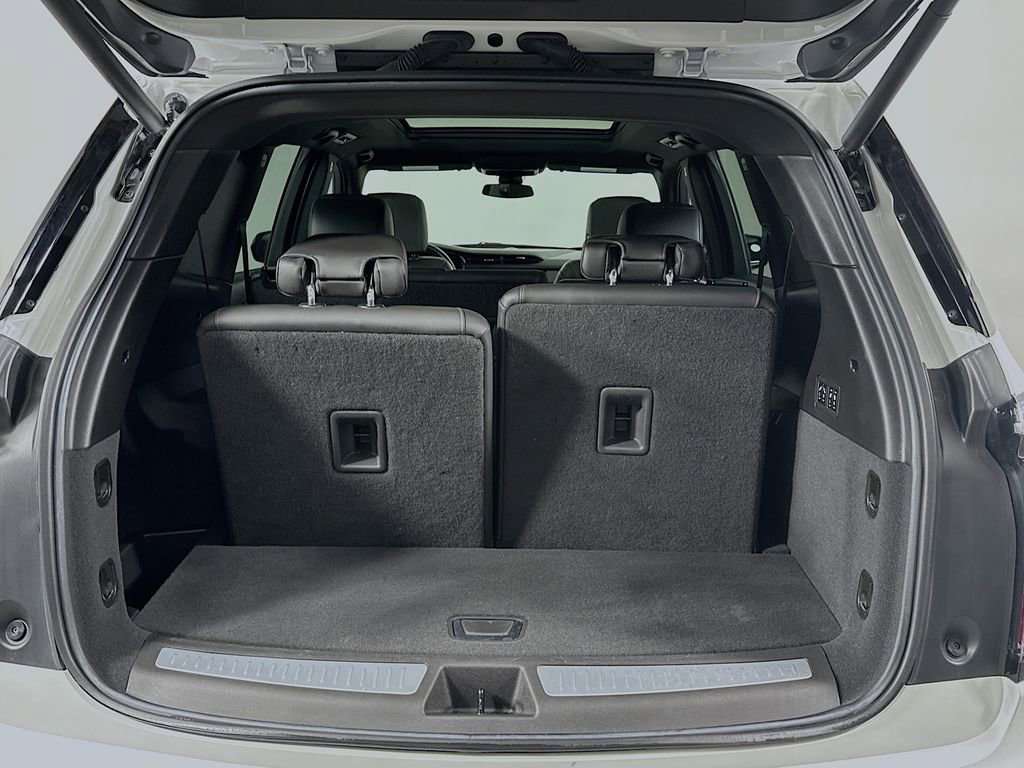 Used 2023 Cadillac XT6 Sport image 16