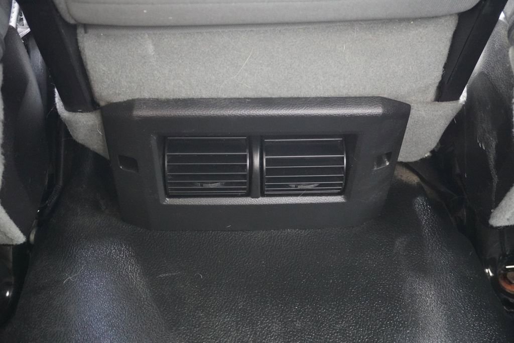 Used 2016 RAM 2500 Tradesman w/ Chrome Appearance Group image 33