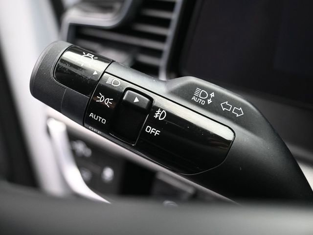 Used 2025 Kia Sportage SX image 25