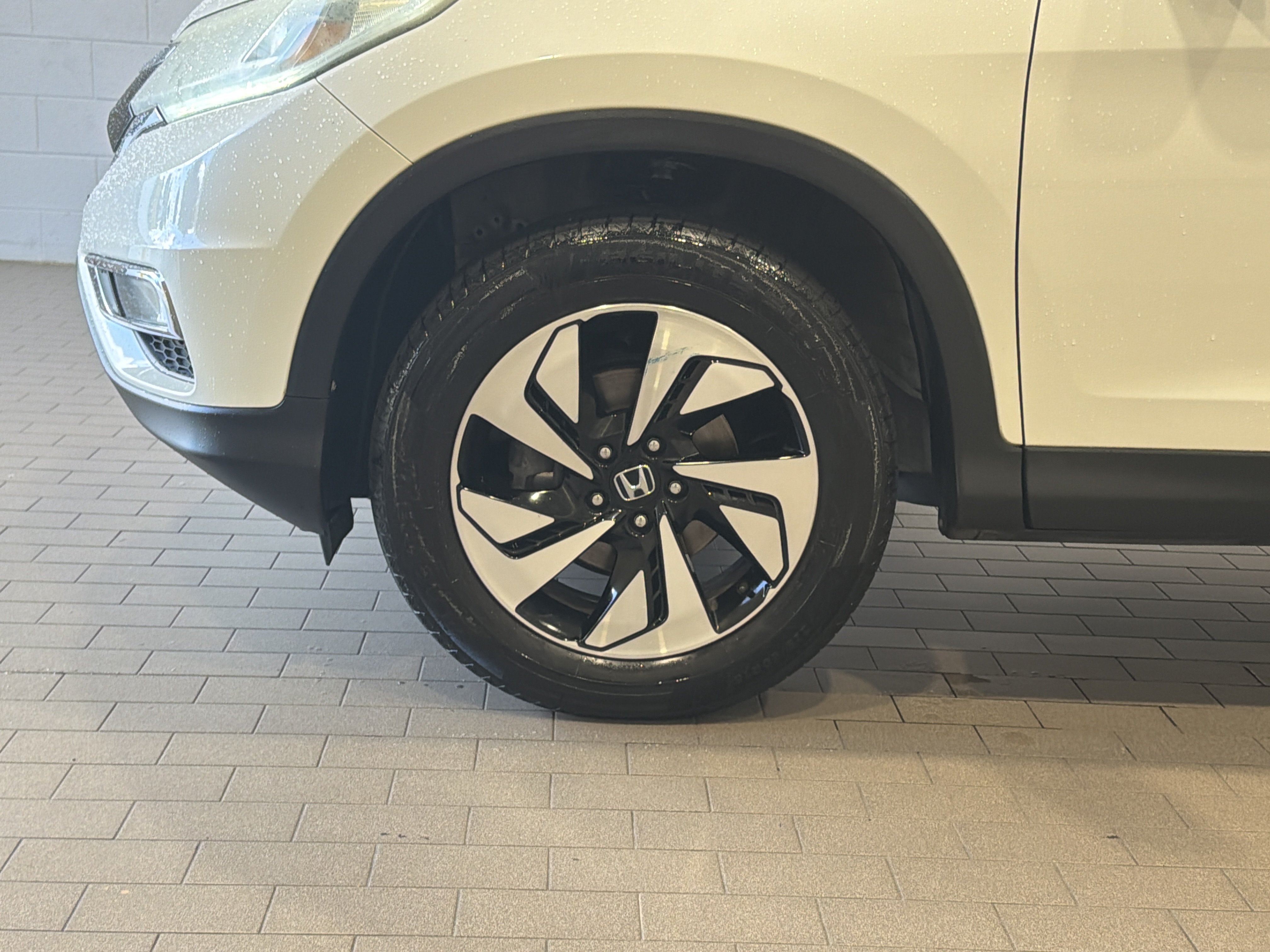 Used 2016 Honda CR-V Touring image 32