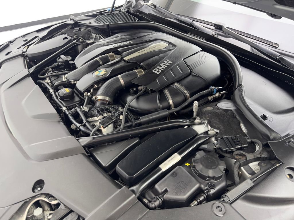 Used 2017 BMW 750i xDrive image 76