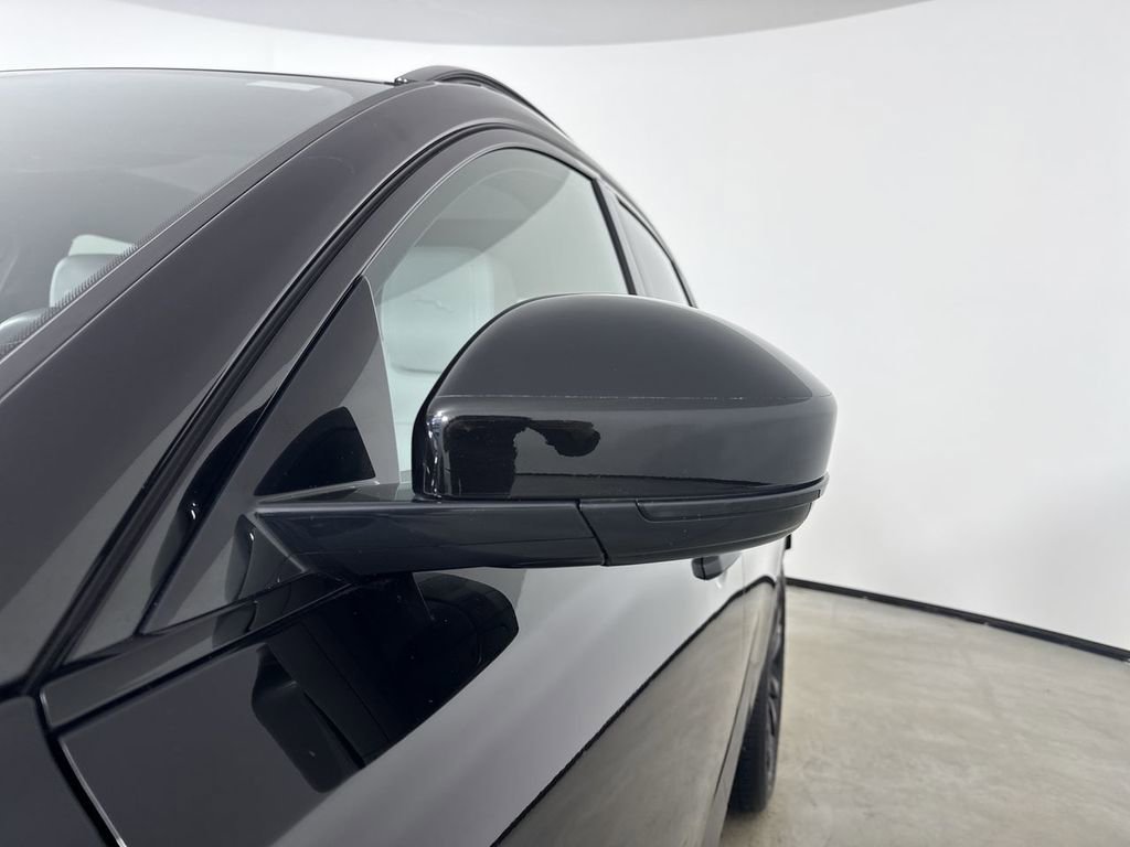 Used 2022 Jaguar E-PACE 300 Sport image 12