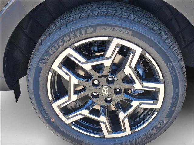 New 2025 Hyundai Santa Cruz Limited image 9
