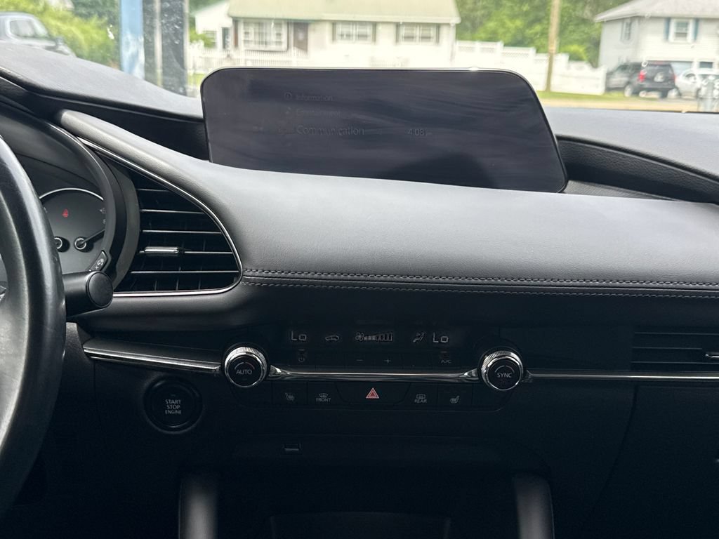 Used 2020 MAZDA MAZDA3 Sedan w/ Preferred Package FWD image 18