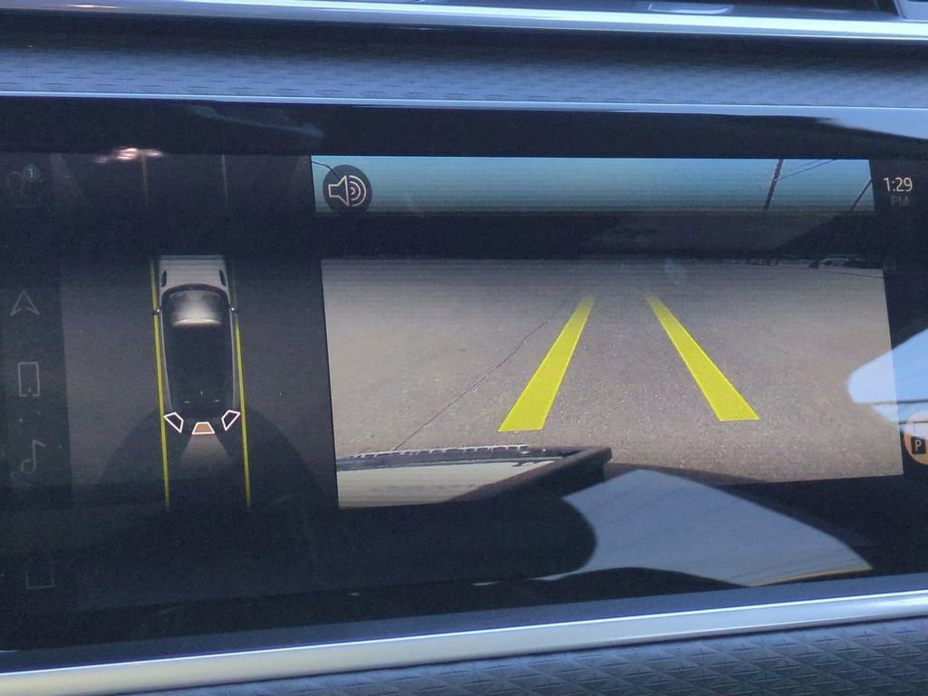 Used 2022 Land Rover Range Rover Velar R-Dynamic S image 33