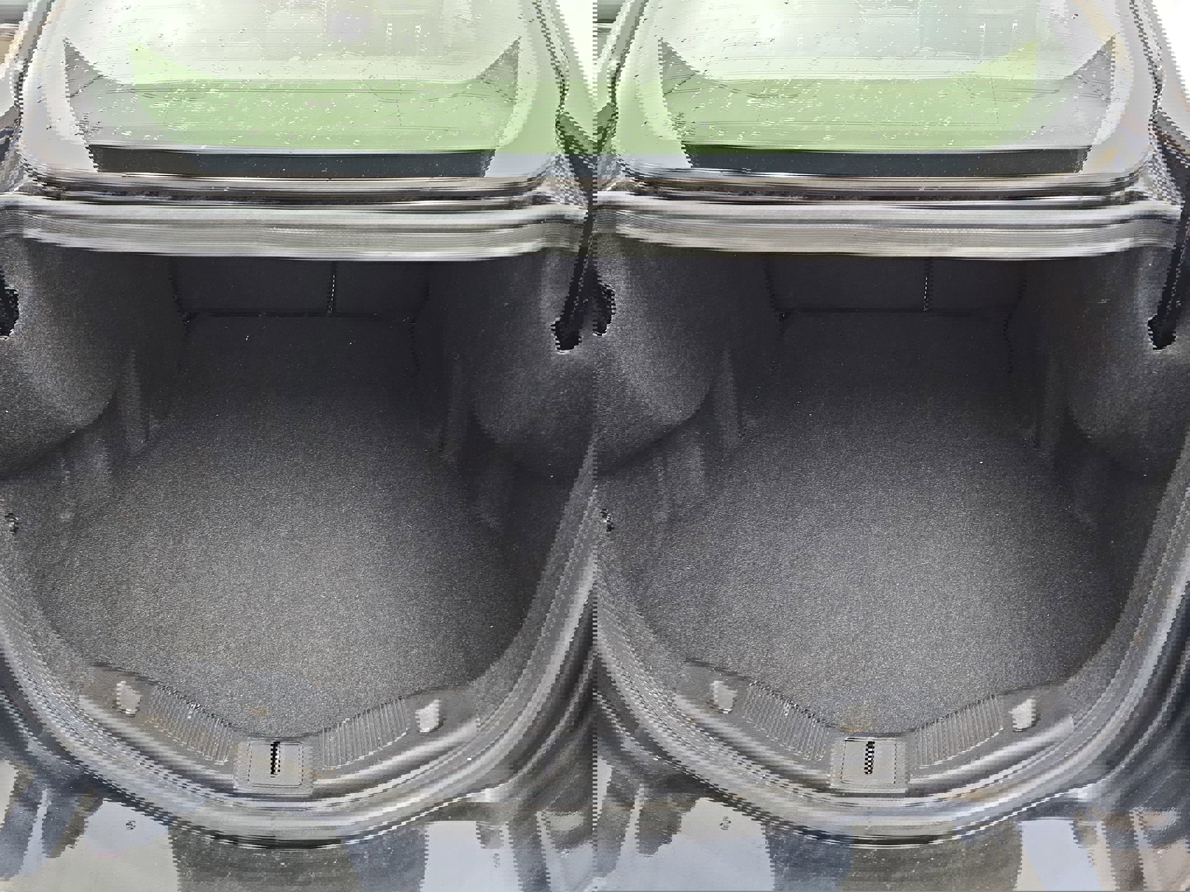 Used 2017 Ford Fusion SE w/ Fusion SE Technology Package image 12