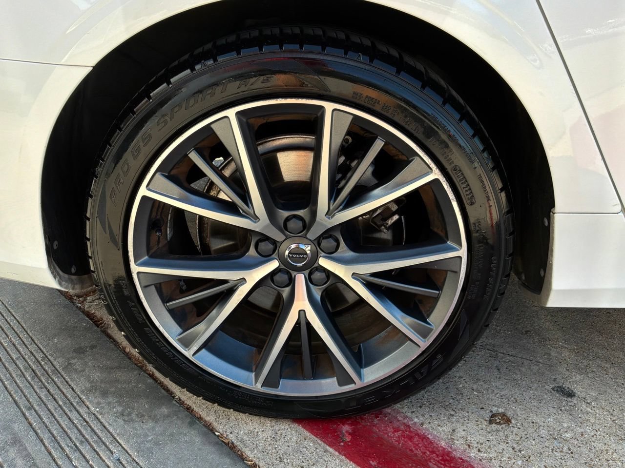 Used 2019 Volvo S90 T6 Momentum AWD/4WD image 8