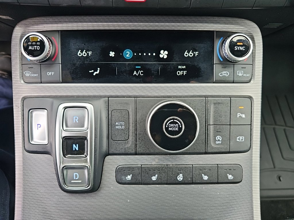 Certified 2024 Hyundai Palisade Calligraphy FWD image 21