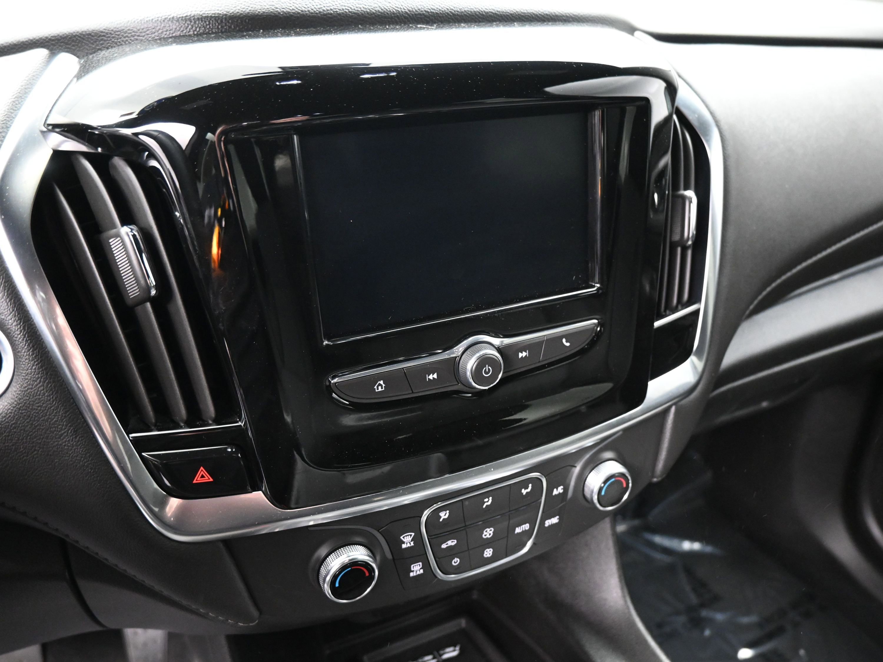 Certified 2023 Chevrolet Traverse LT image 15