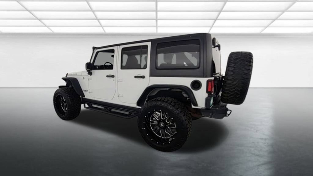 Used 2016 Jeep Wrangler Unlimited Rubicon w/ Connectivity Group AWD/4WD image 6