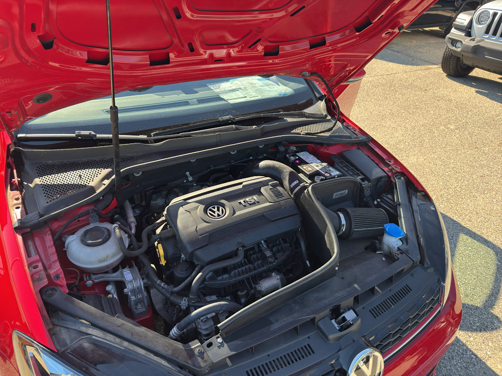 Used 2019 Volkswagen GTI SE FWD image 14