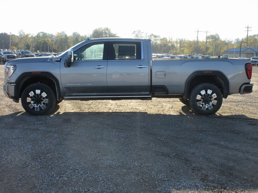 New 2026 GMC Sierra 3500 Denali w/ Denali Reserve Package image 10