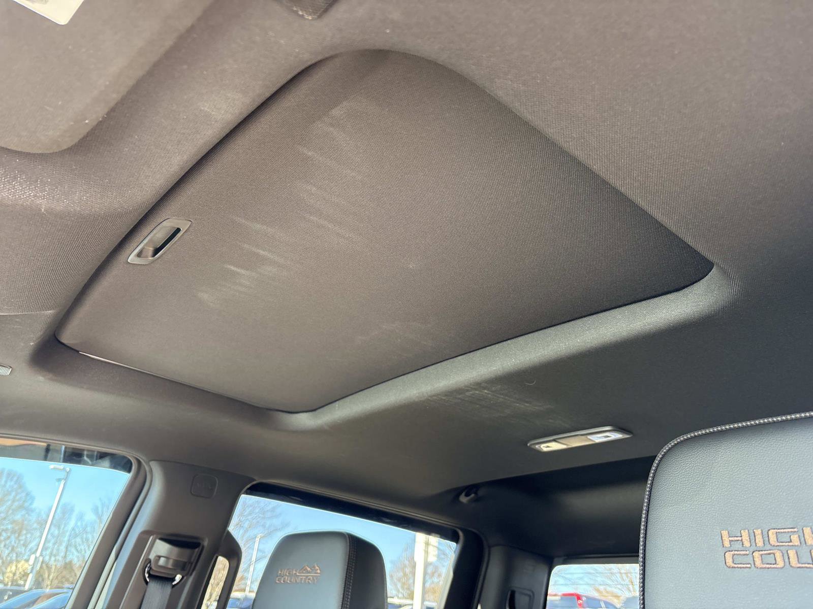 Used 2023 Chevrolet Silverado 1500 High Country w/ Technology Package image 17