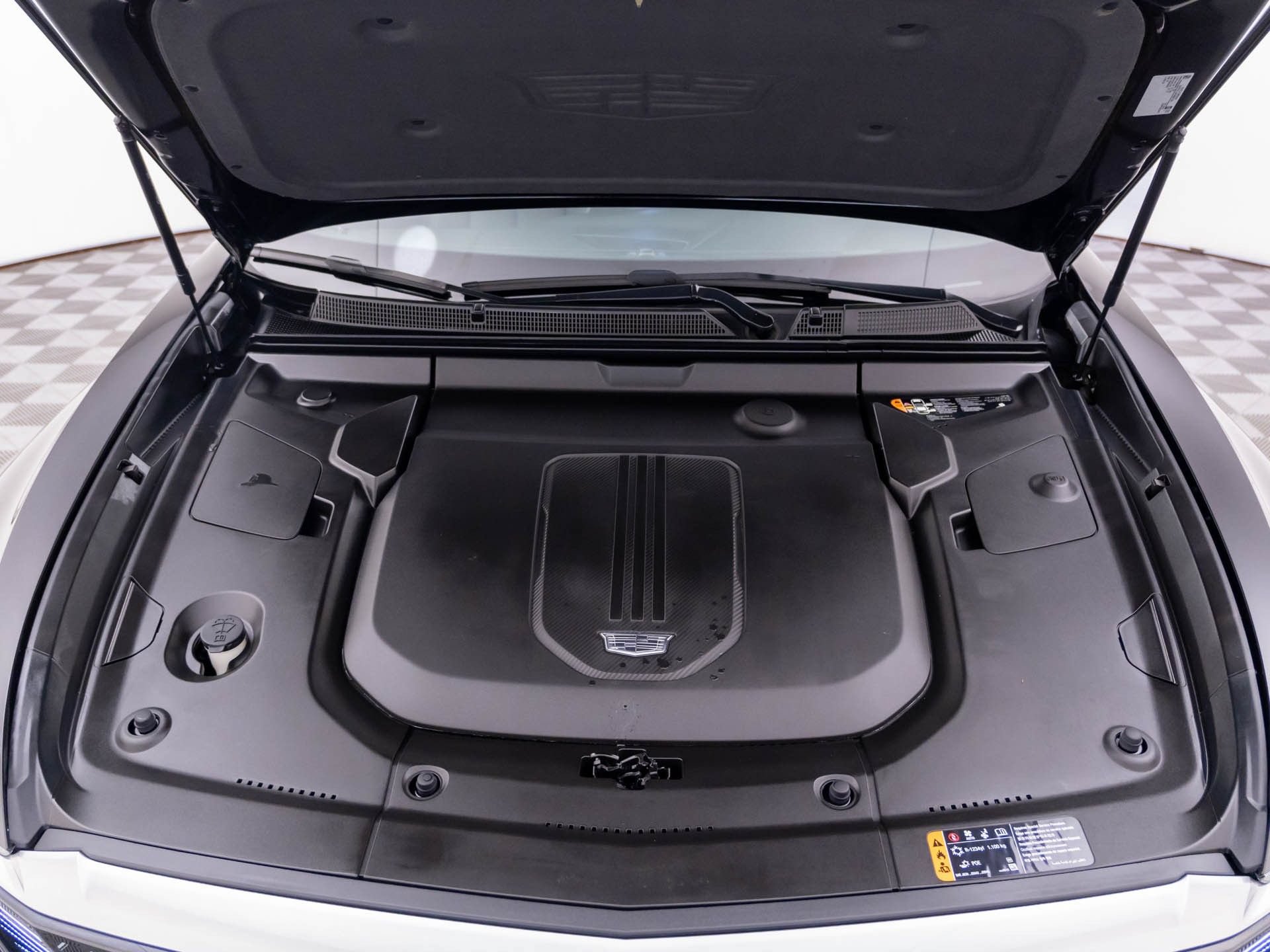 Certified 2024 Cadillac Lyriq Luxury w/ LPO, Floor Liner Package AWD/4WD image 34