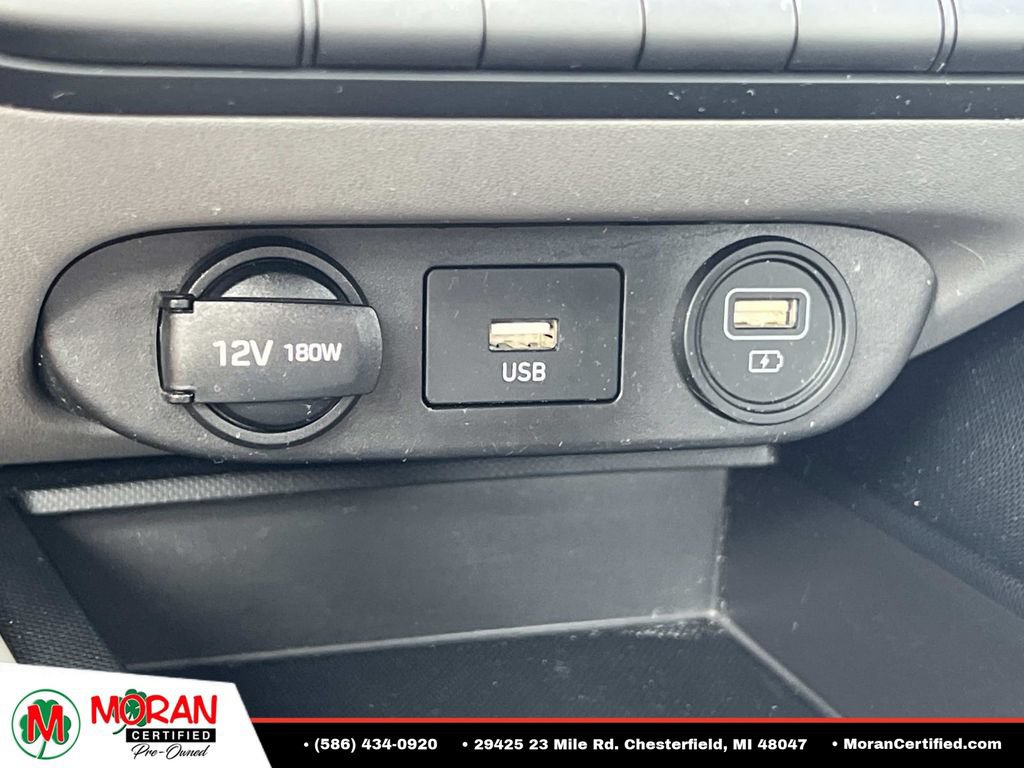 Used 2021 Hyundai Elantra SE FWD image 26