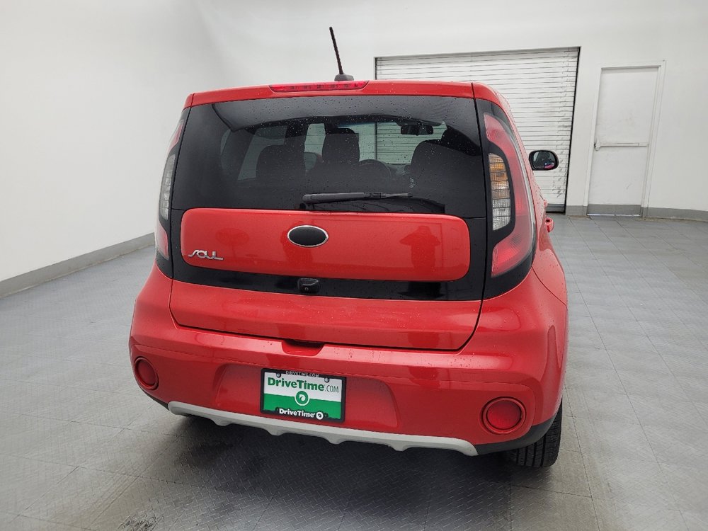 Used 2019 Kia Soul + image 7