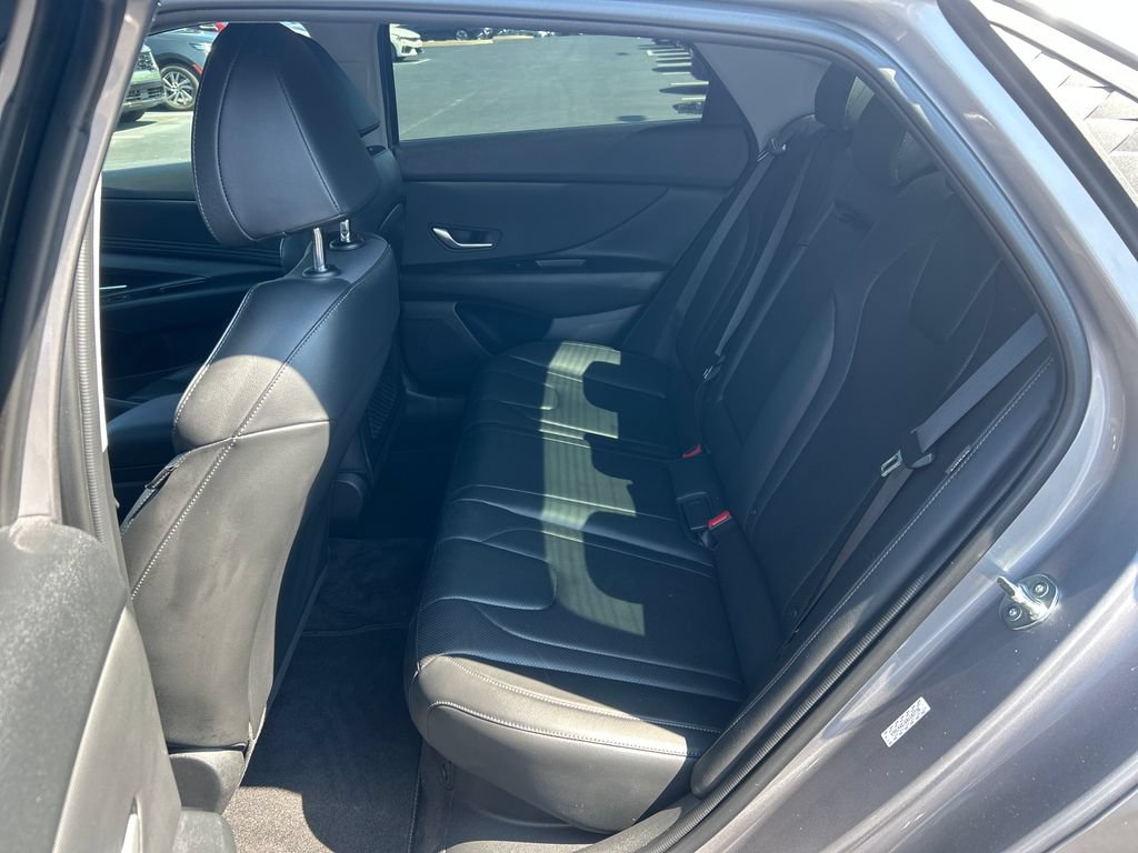Used 2024 Hyundai Elantra Limited FWD image 14