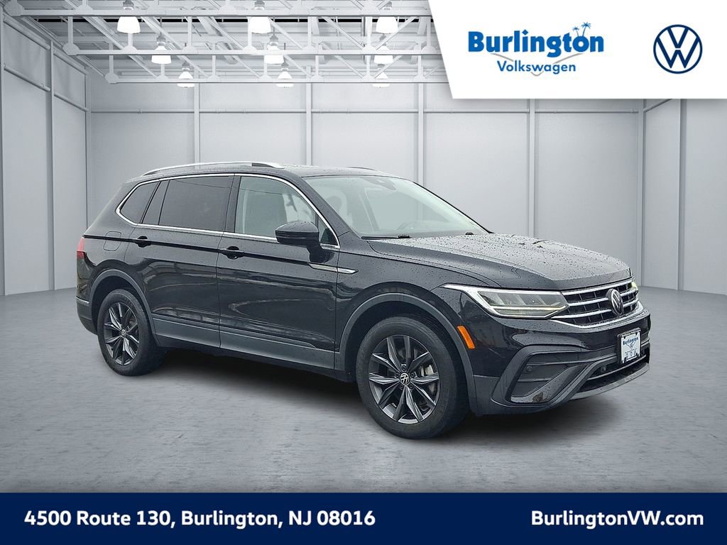 Certified 2022 Volkswagen Tiguan SE w/ Panoramic Sunroof Package image 1