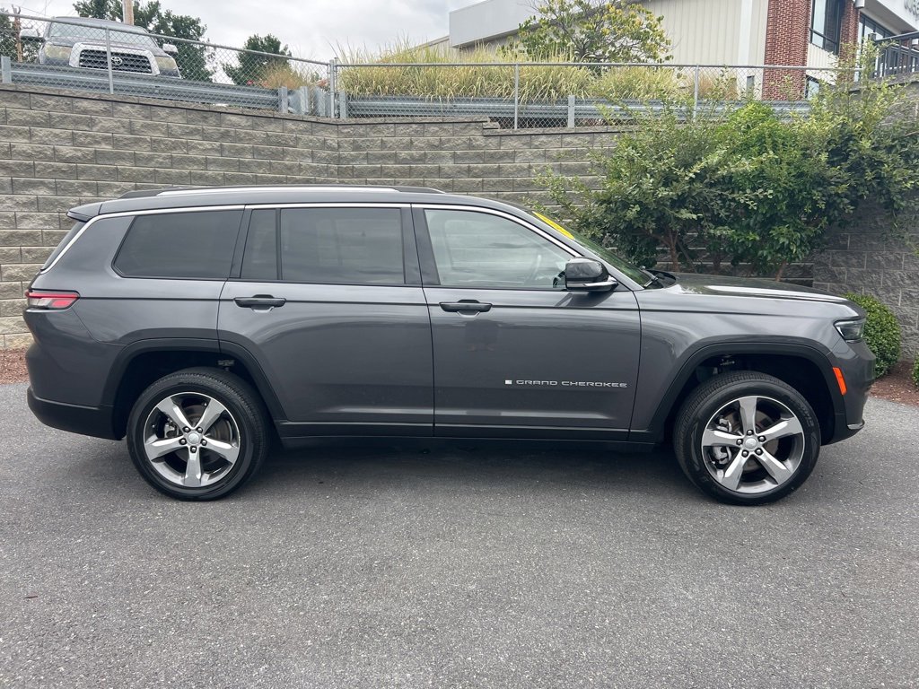 Used 2022 Jeep Grand Cherokee L Limited image 7
