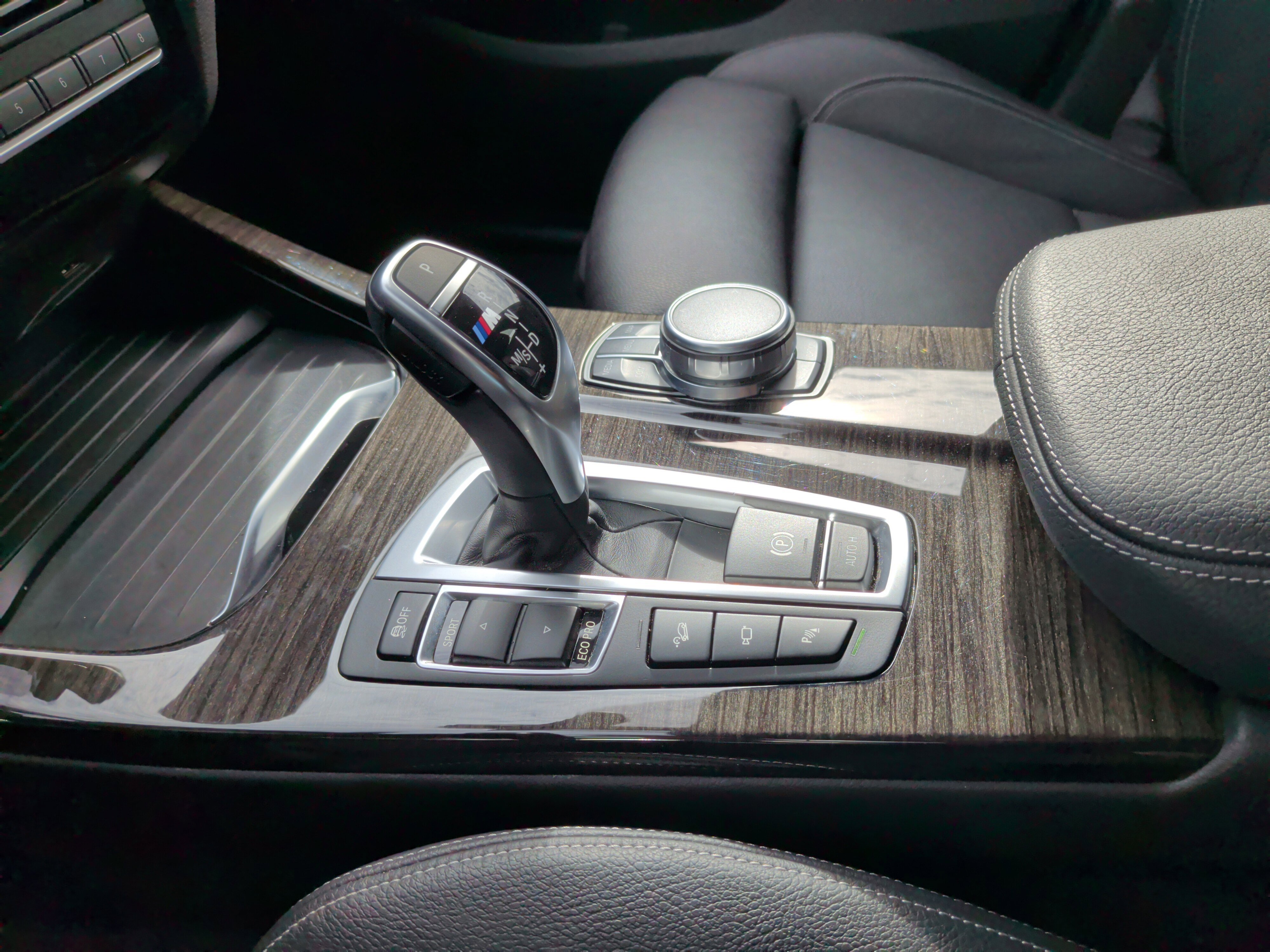 Used 2017 BMW X4 M40i image 25