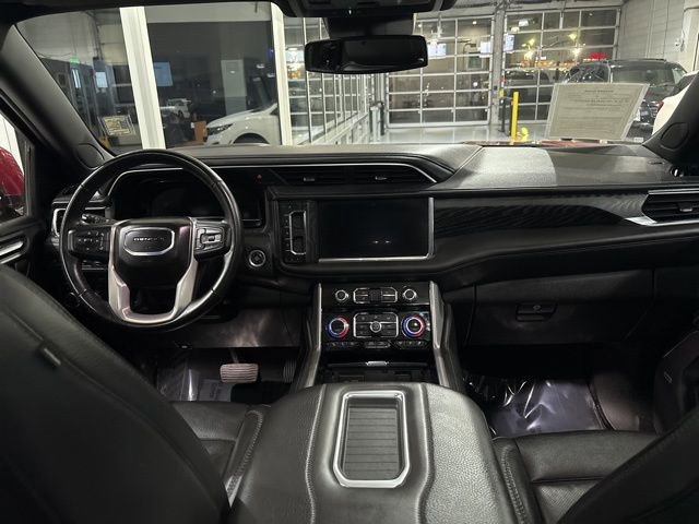 Used 2024 GMC Yukon XL Denali image 33