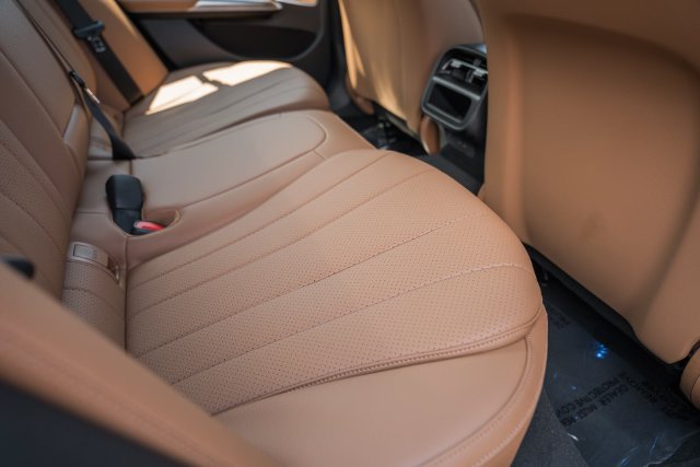 New 2027 Mercedes-Benz E 450 4MATIC Sedan image 30