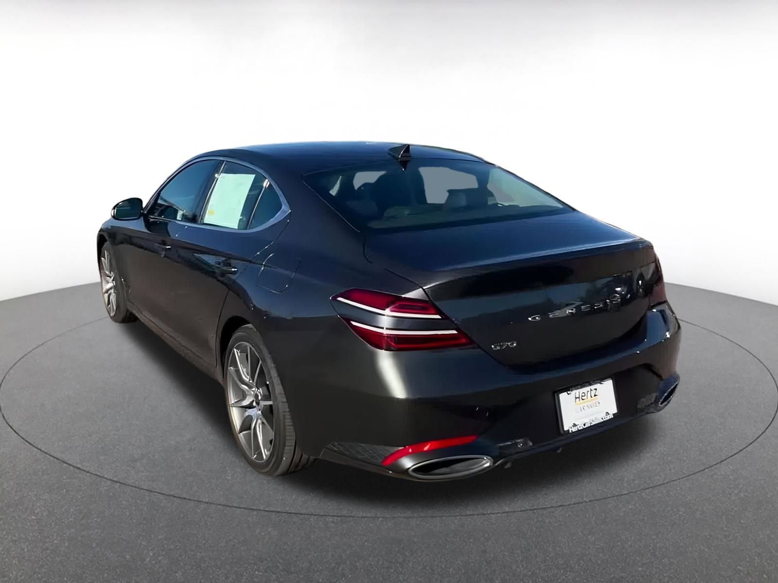 Used 2025 Genesis G70 2.5T image 11