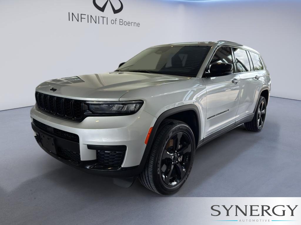 Used 2025 Jeep Grand Cherokee L Laredo AWD/4WD image 1
