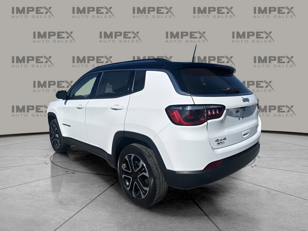 Used 2022 Jeep Compass Limited image 3