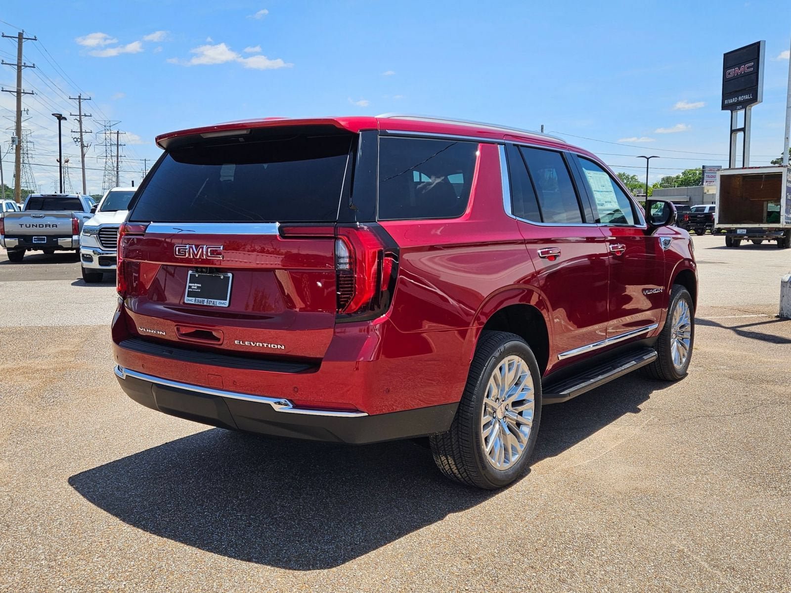 New 2026 GMC Yukon Elevation w/ Elevation Premium Package AWD/4WD image 6