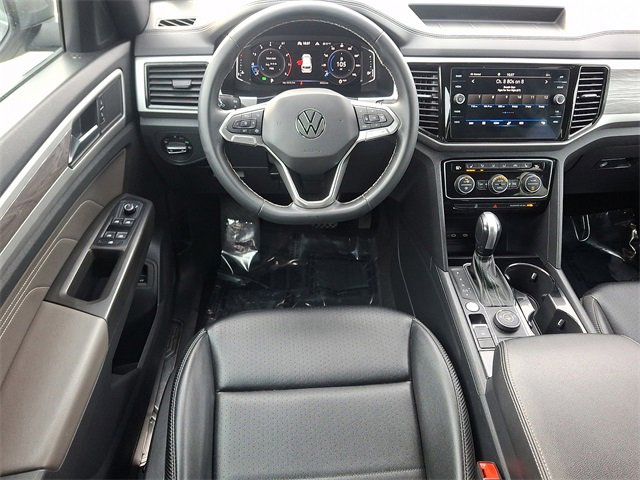 Used 2022 Volkswagen Atlas Cross Sport SE image 11