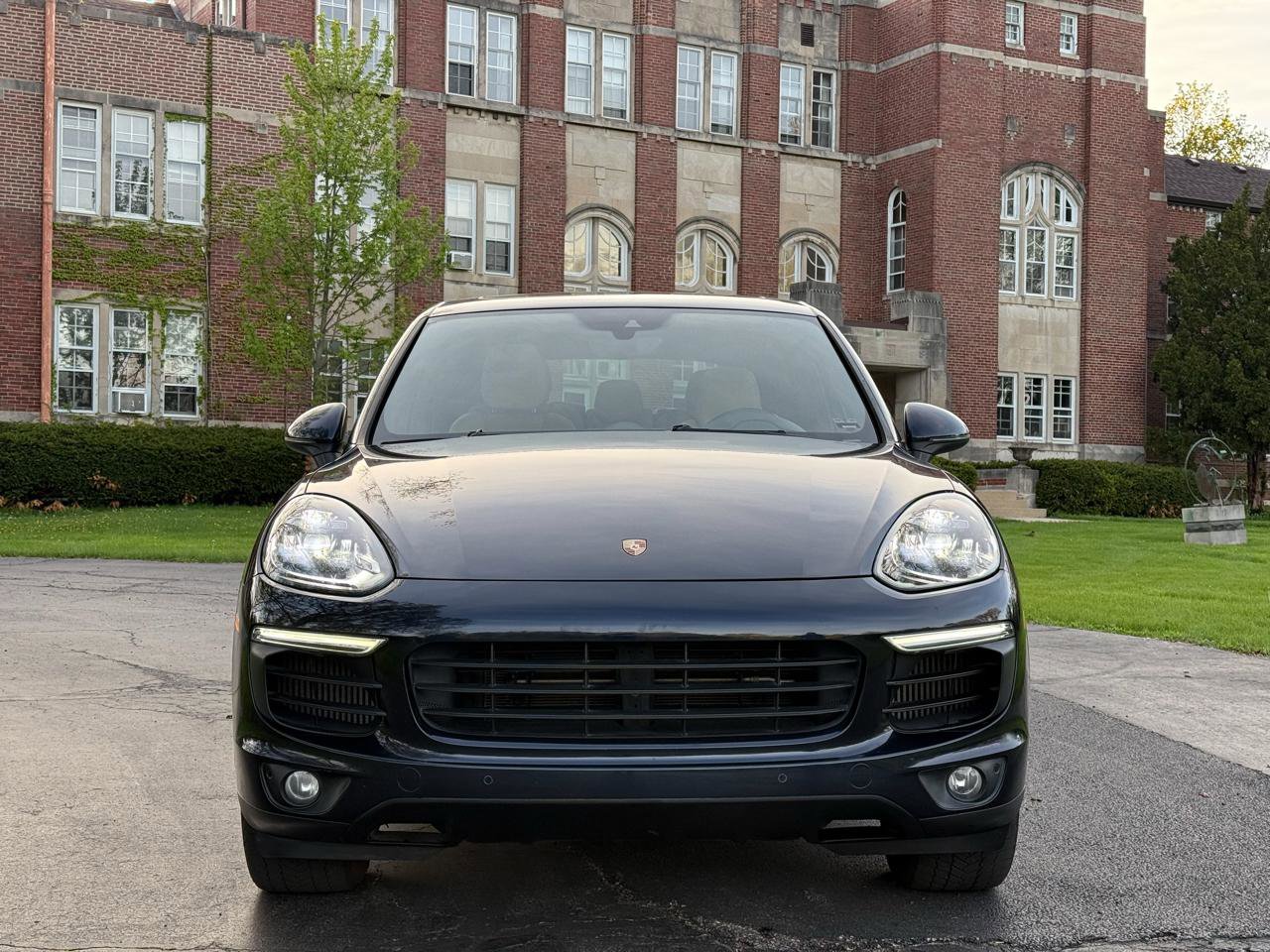 Used 2015 Porsche Cayenne Diesel AWD/4WD image 2