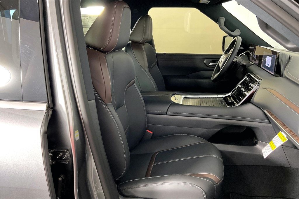 New 2026 Nissan Armada SL w/ Captain's Chari Seat Package RWD image 42