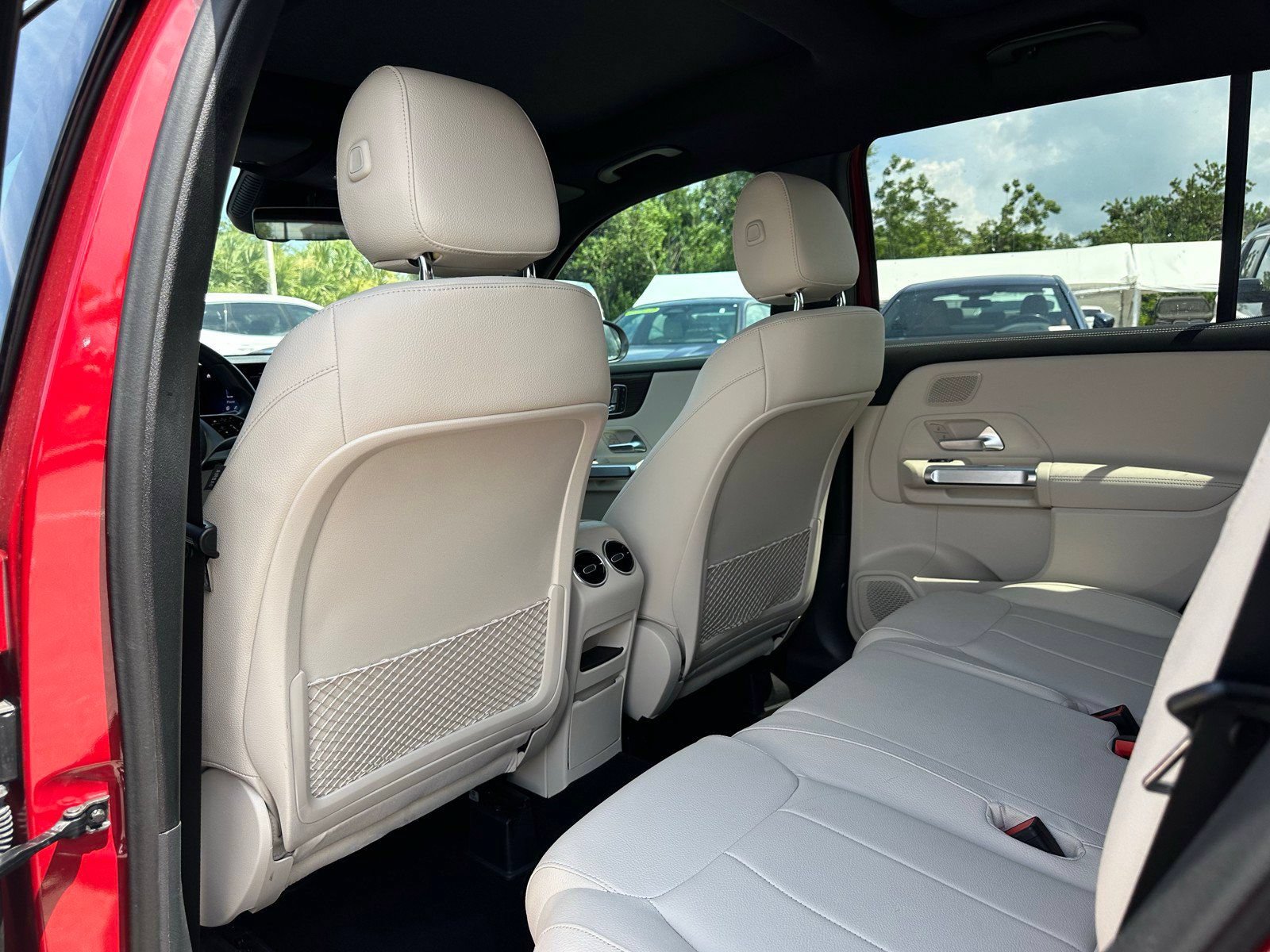 Used 2024 Mercedes-Benz GLB 250 image 18