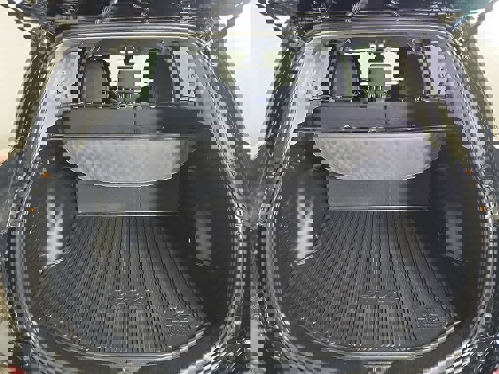 Used 2018 Toyota RAV4 LE w/ All Weather Liner Package image 18