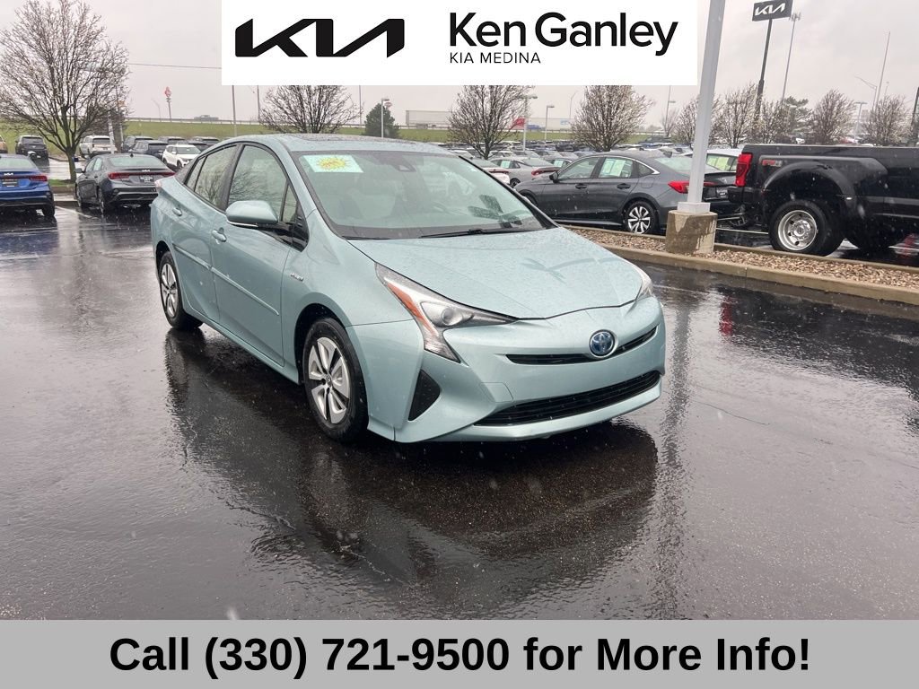 Used 2016 Toyota Prius Four w/ Advanced Technology Package image 5