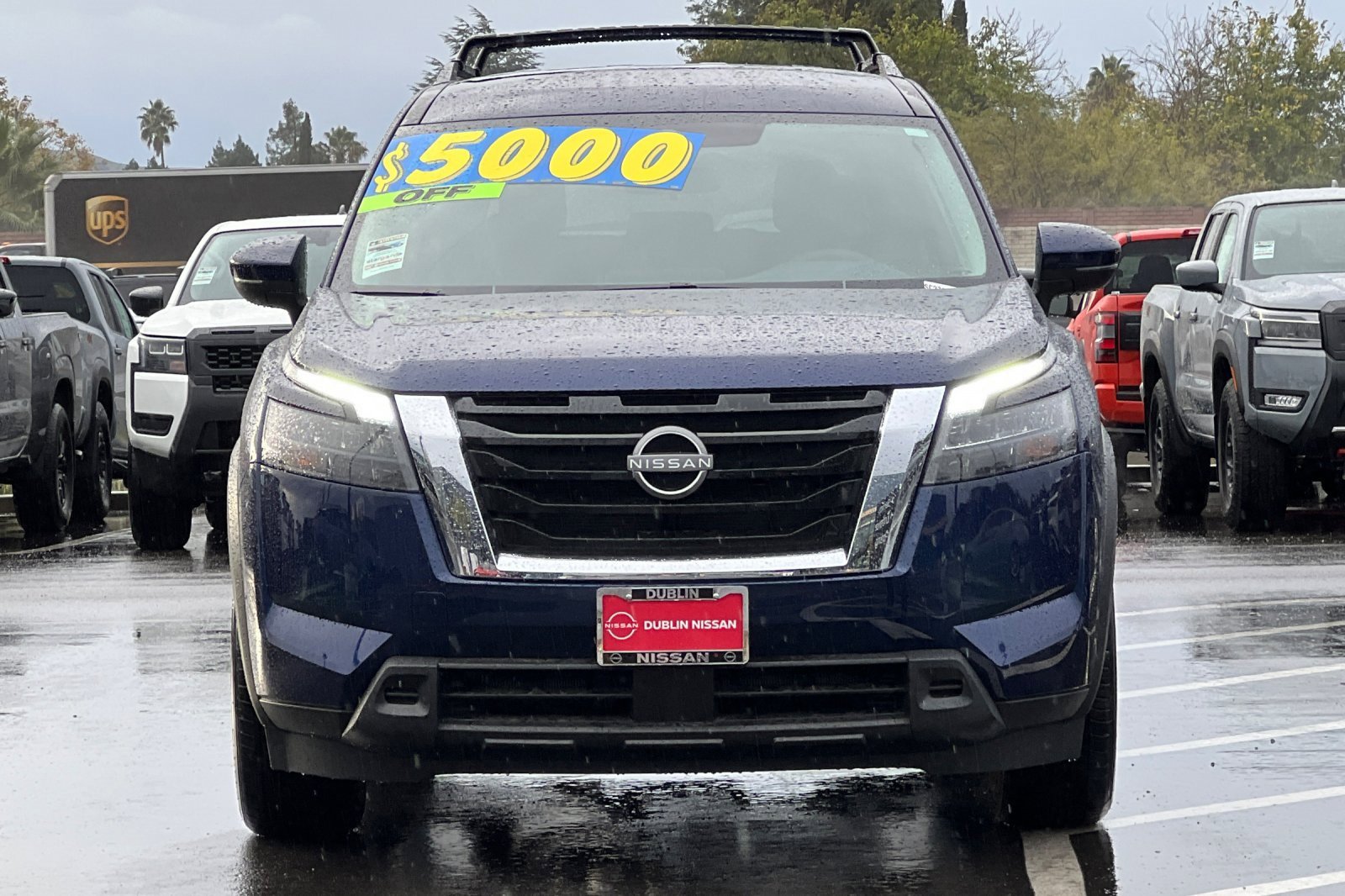 New 2025 Nissan Pathfinder SV image 9