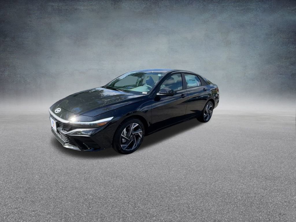 Used 2025 Hyundai Elantra Sport image 8