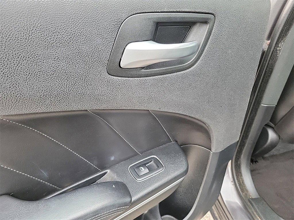 Used 2018 Dodge Charger R/T w/ Plus Group image 14