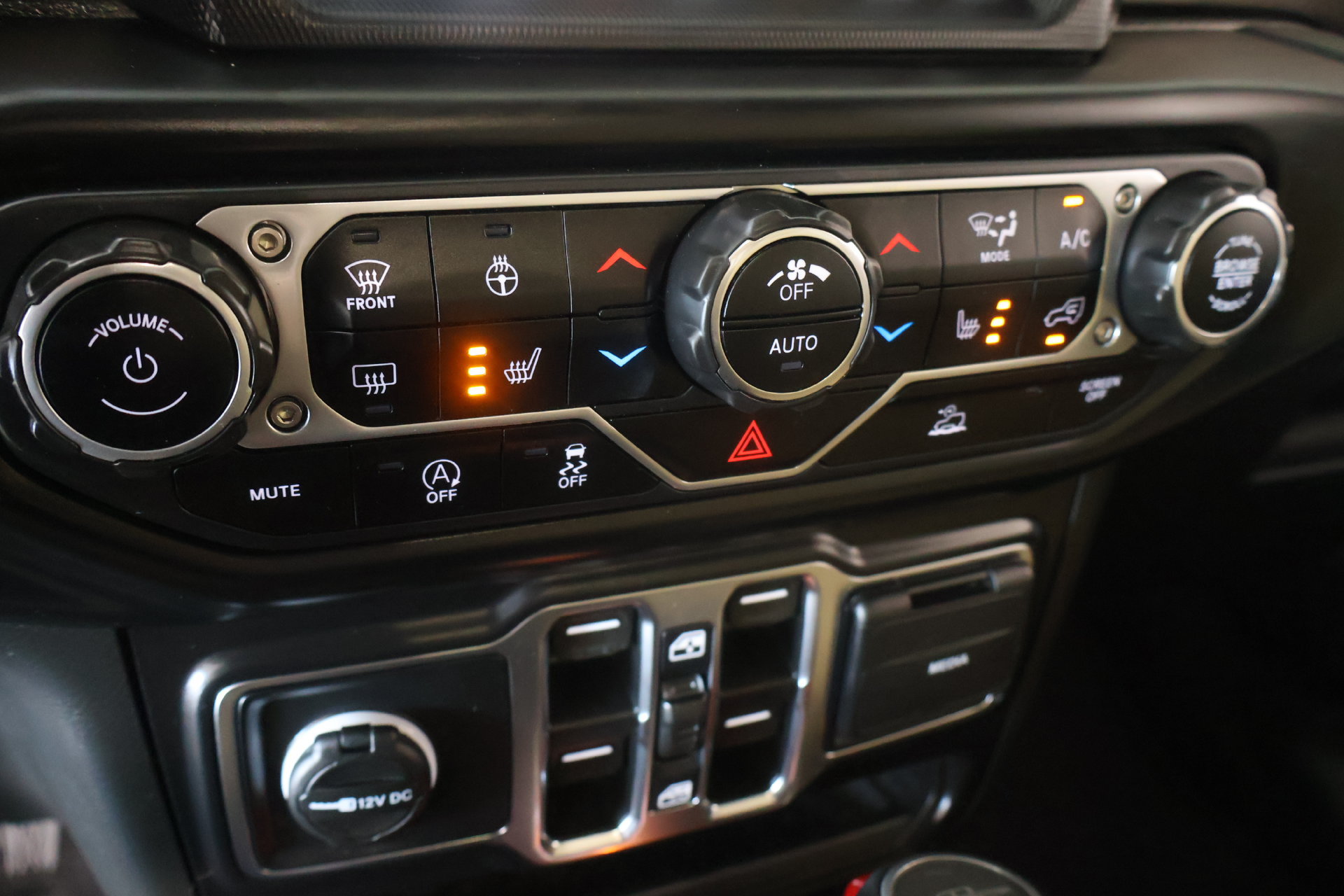 Used 2021 Jeep Gladiator Overland AWD/4WD image 8