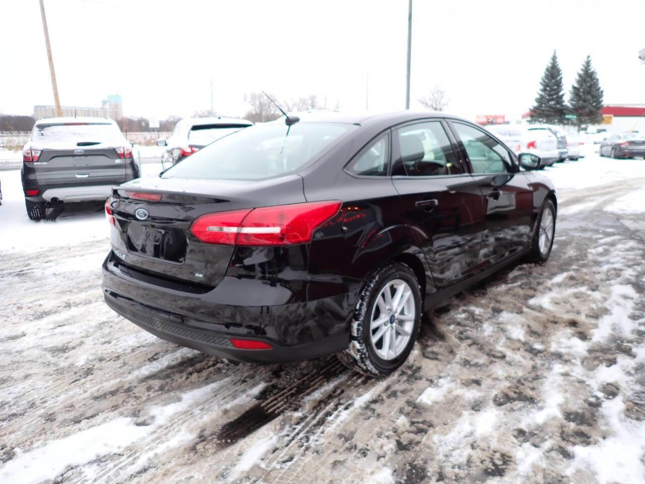 Used 2018 Ford Focus SE image 6