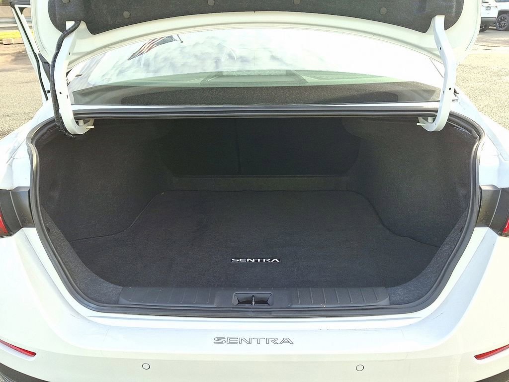 Used 2025 Nissan Sentra SR image 28