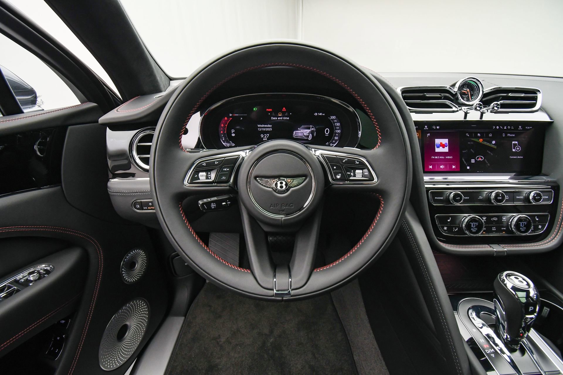 New 2025 Bentley Bentayga image 15