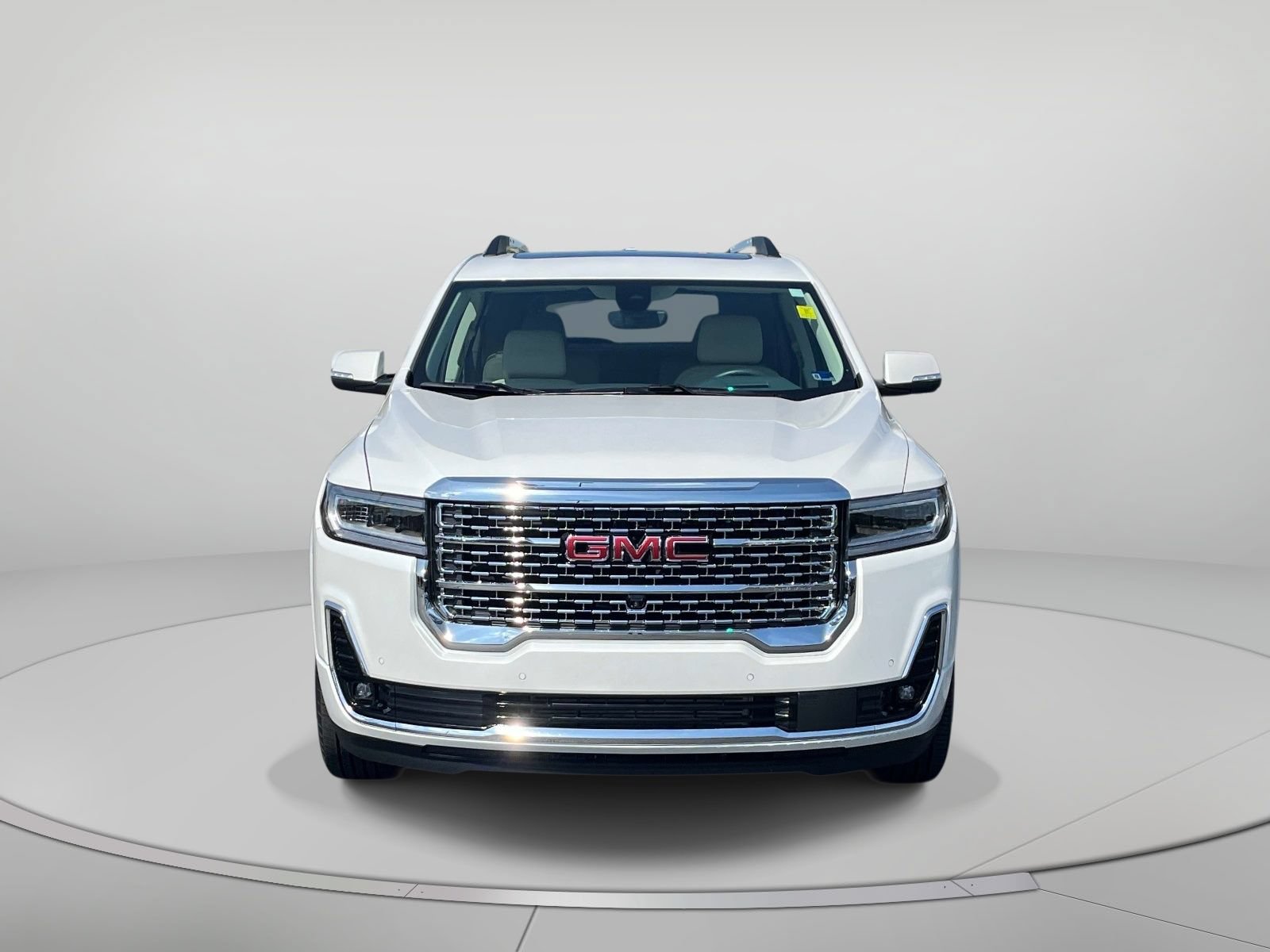 Used 2021 GMC Acadia Denali w/ Denali Ultimate Package AWD/4WD image 9